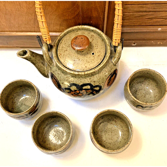Vintage OMC Japan Tea Set Art Pottery Teapot & 4 Cups Stoneware Floral 70s Decor - Picture 3 of 12